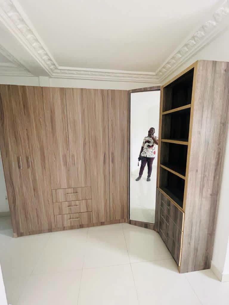 Appartement haut standing à Bonamoussadi carrefour Yoro Djoss