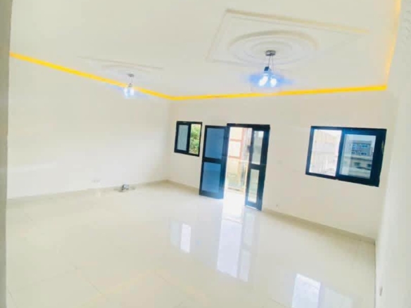 Appartement haut standing à Bonamoussadi carrefour Yoro Djoss