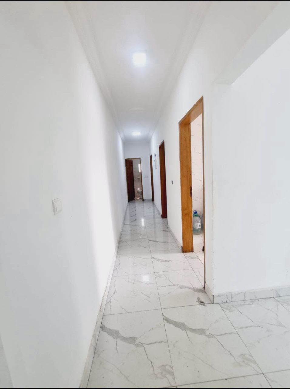 Magnifique appartement moderne à louer à Douala Logbessou