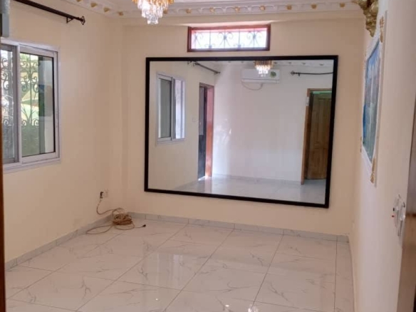 Appartement moderne 2 chambres à louer, Yaoundé Kondengui