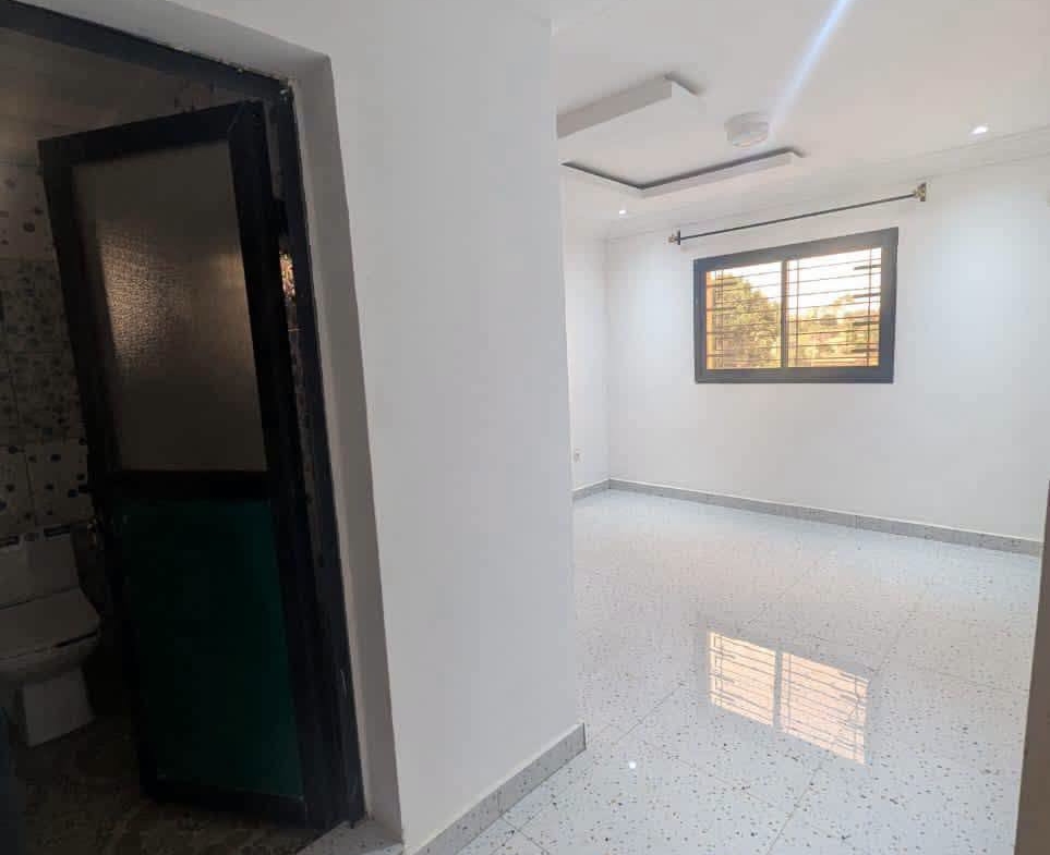 APPARTEMENT MODERNE À LOUER, YAOUNDÉ MIMBOMAN