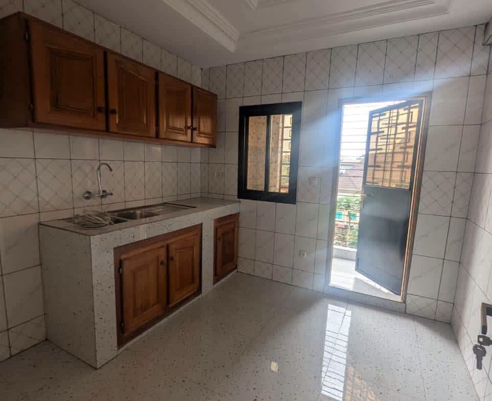 APPARTEMENT MODERNE À LOUER, YAOUNDÉ MIMBOMAN