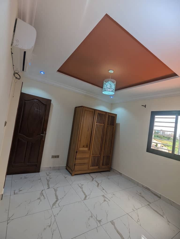 APPARTEMENT DE STANDING À LOUER, YAOUNDÉ NKOLFOULOU