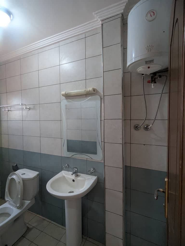 APPARTEMENT DE STANDING À LOUER, YAOUNDÉ NKOLFOULOU