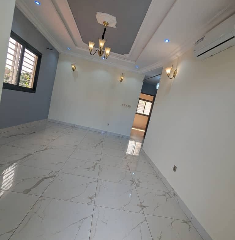 APPARTEMENT DE STANDING À LOUER, YAOUNDÉ NKOLFOULOU