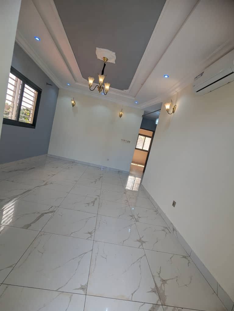 APPARTEMENT DE STANDING À LOUER, YAOUNDÉ NKOLFOULOU