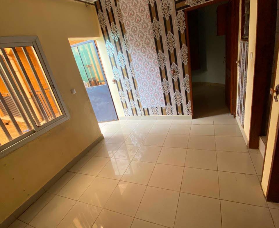 MIGNON STUDIO À LOUER, TOTAL NGOUSSO YAOUNDÉ