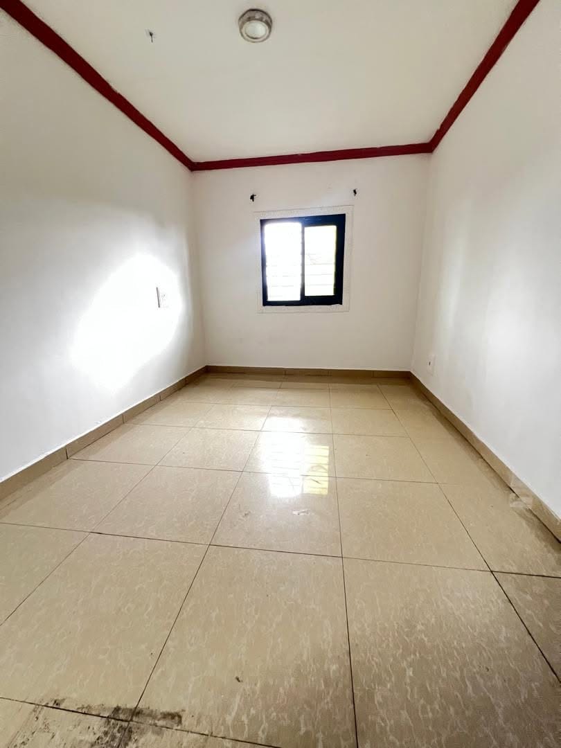 APPARTEMENT MODERNE SITUÉ À 200F DE NEPTURE LOGBESSOU