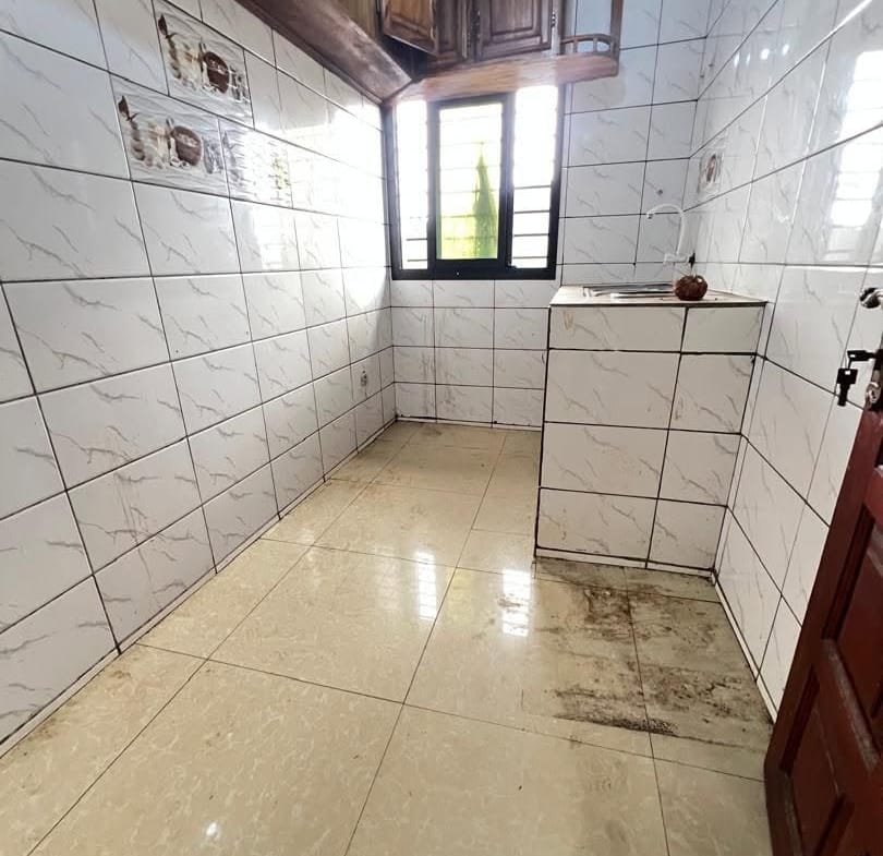 APPARTEMENT MODERNE SITUÉ À 200F DE NEPTURE LOGBESSOU