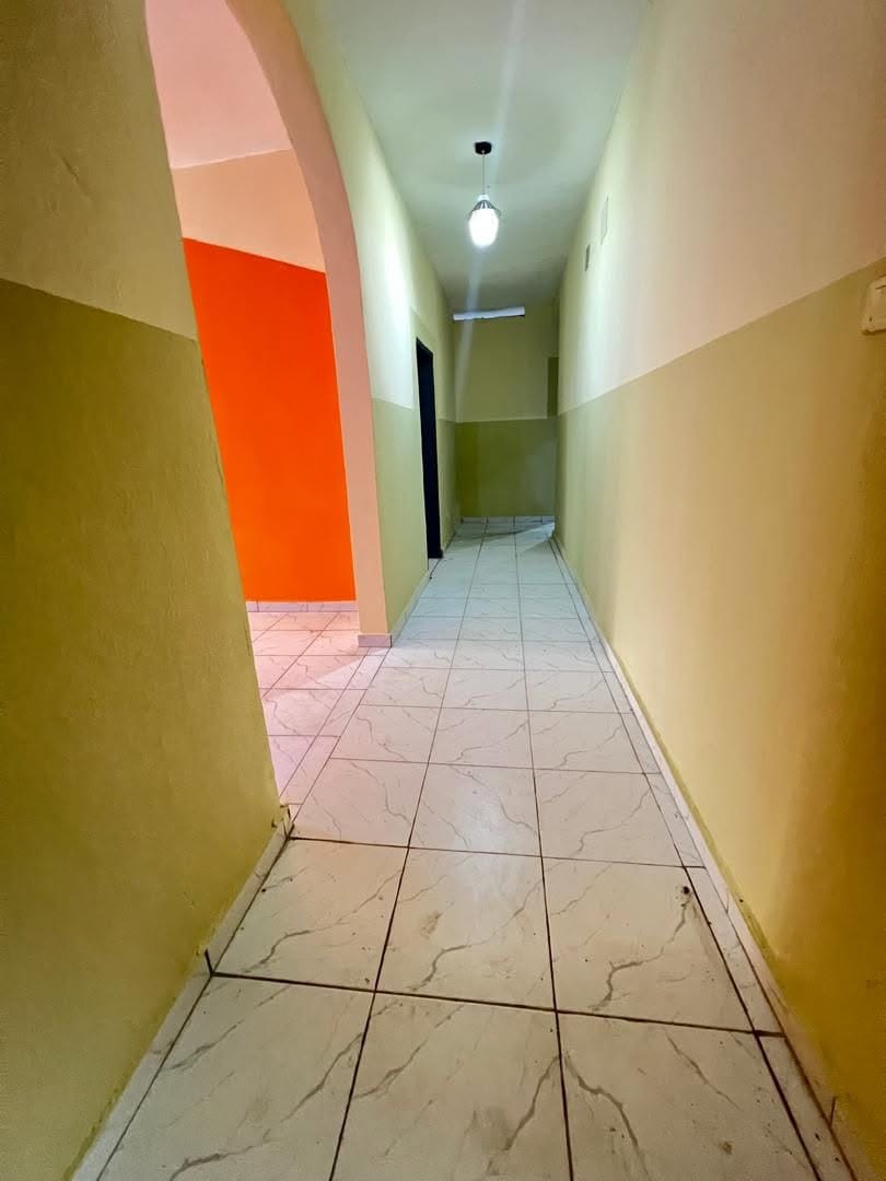 GRAND APPARTEMENT MODERNE AU REZ-DE-CHAUSSÉE, LOGPOM BASSON