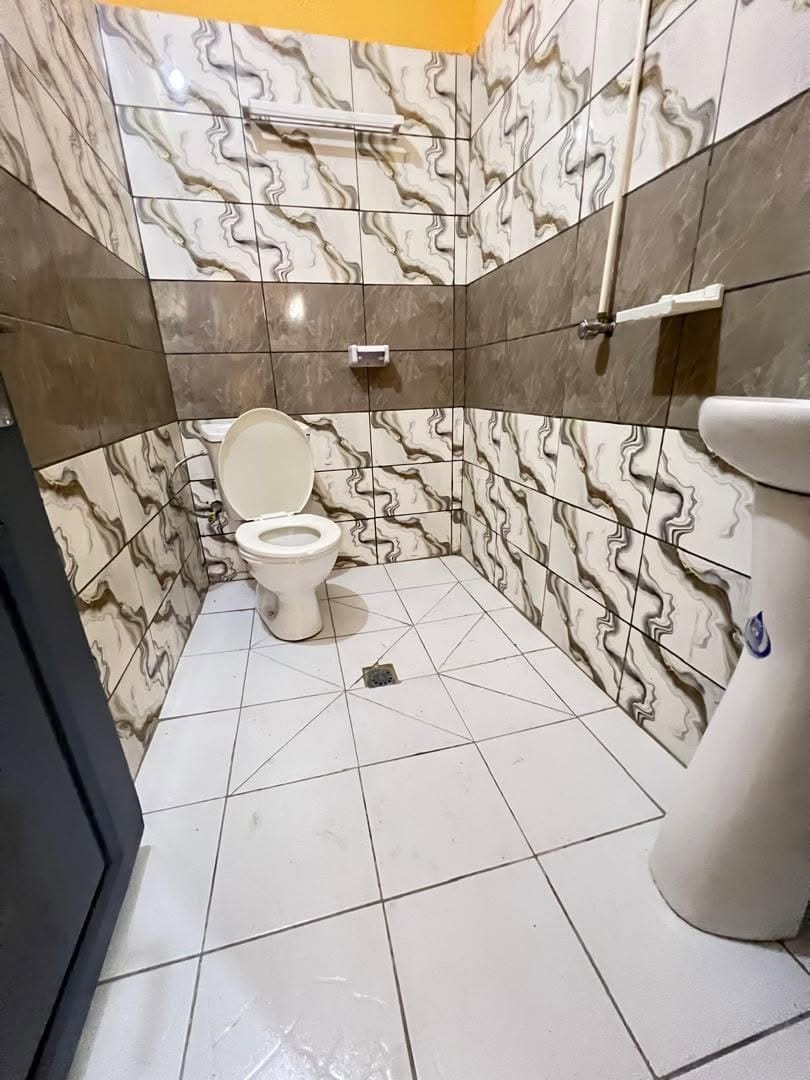 GRAND APPARTEMENT MODERNE AU REZ-DE-CHAUSSÉE, LOGPOM BASSON