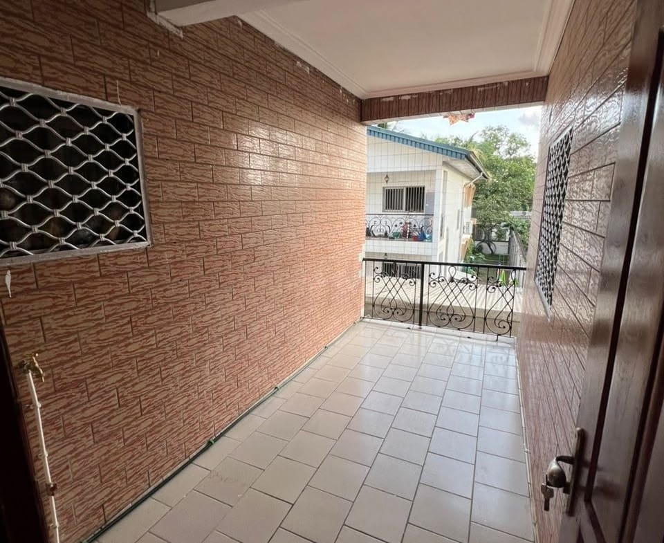 APPARTEMENT MODERNE STAFFÉ SITUÉ À LOGPOM PAPYRUS
