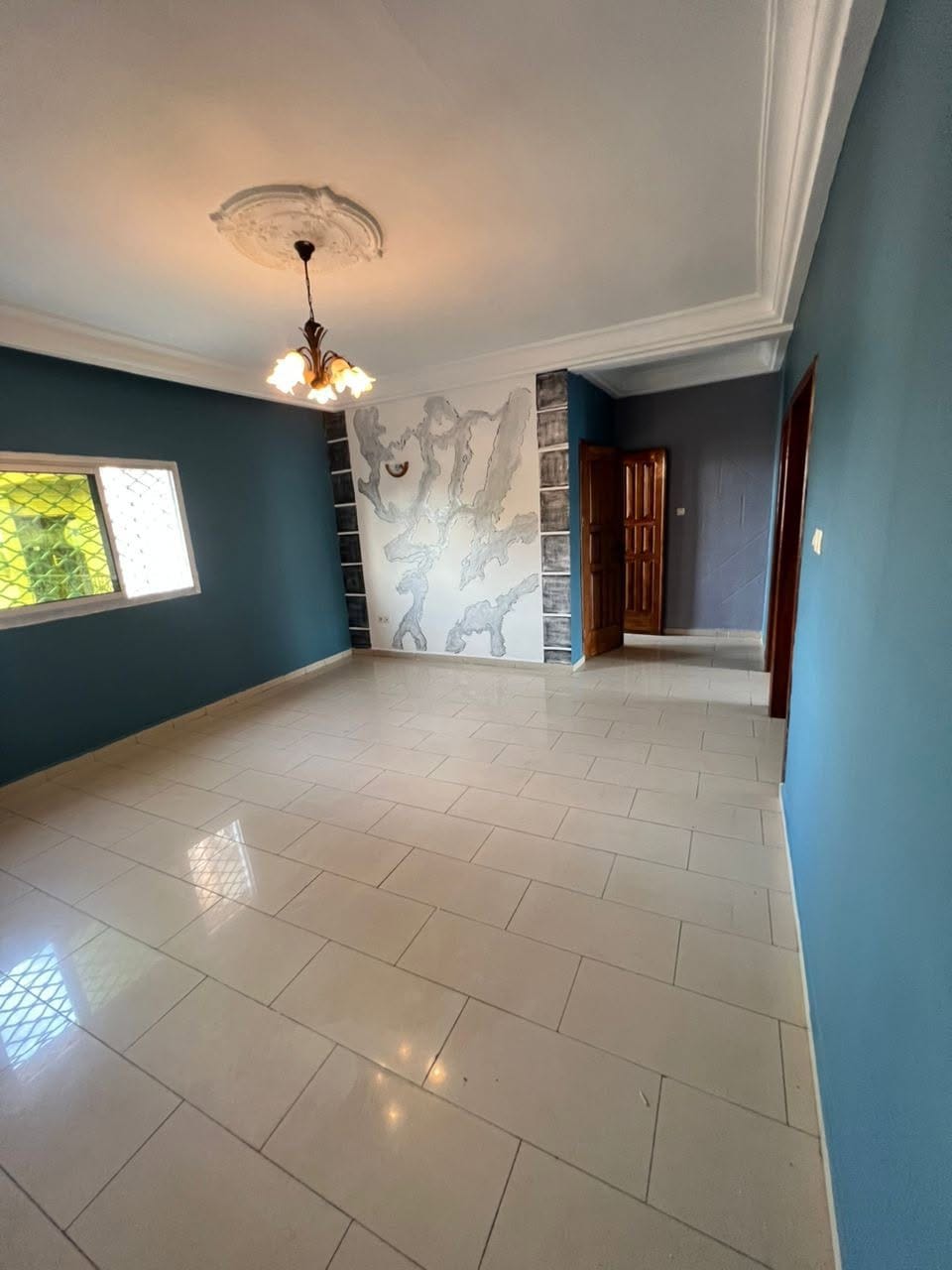 APPARTEMENT MODERNE STAFFÉ SITUÉ À LOGPOM PAPYRUS