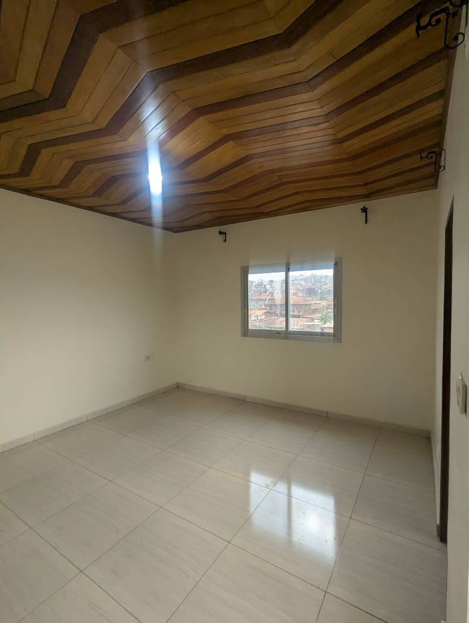 Magnifique appartement situé au dépôt de bois Simbock