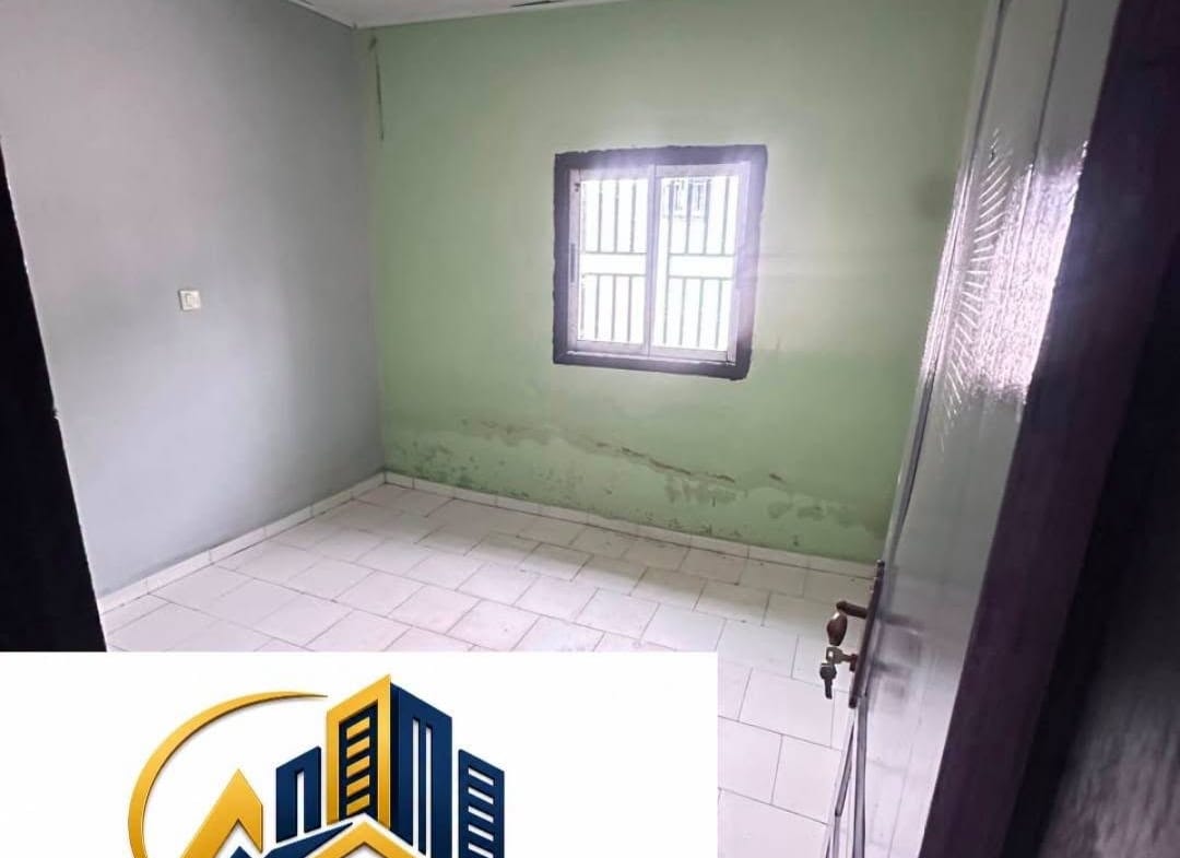 Appartement moderne neuf 3 chambres à louer, Bertoua Nkolbikon