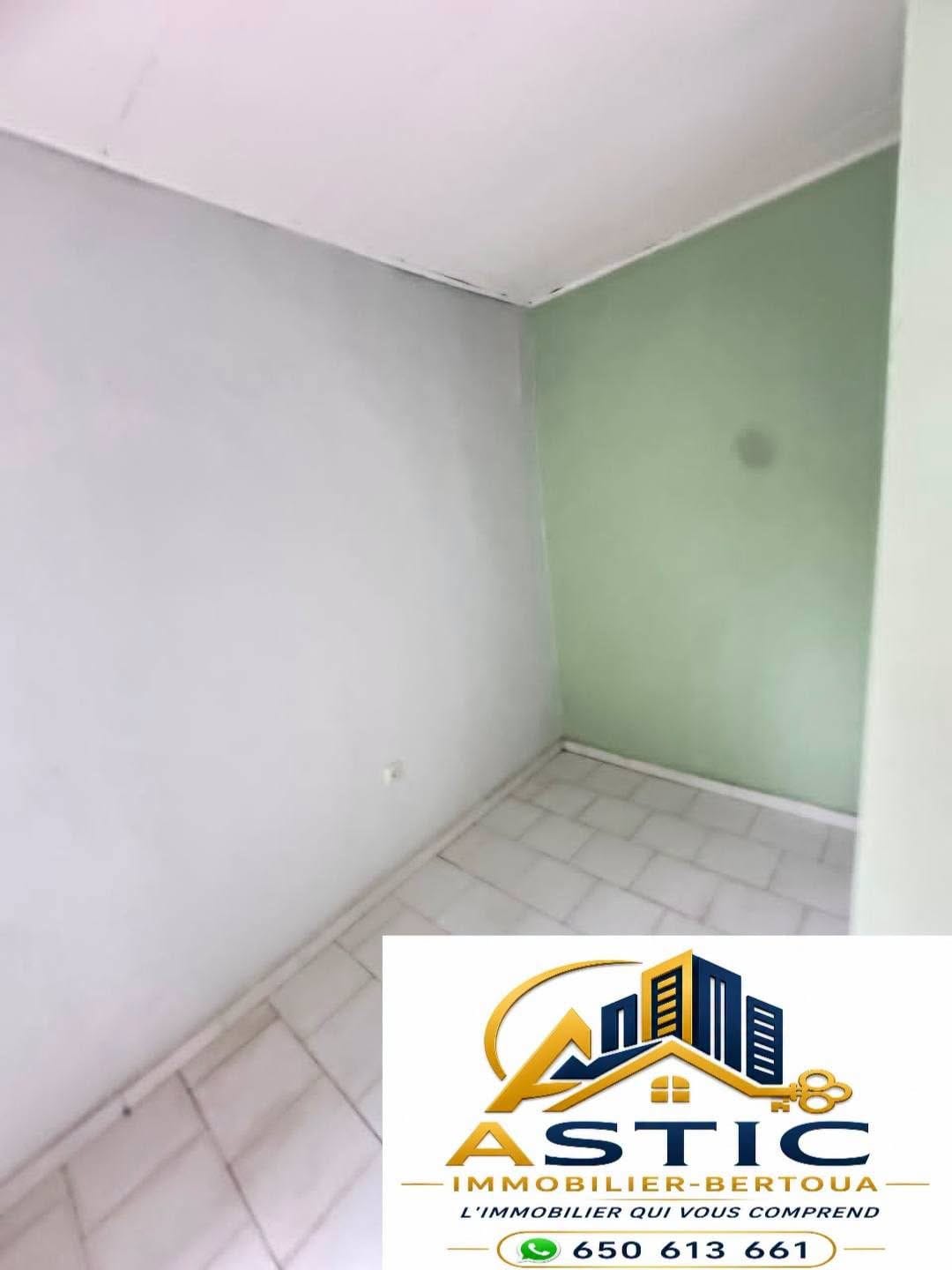 AIB_appart_bertoua_290726_chb3 Appartement moderne neuf 3 chambres à louer, Bertoua Nkolbikon