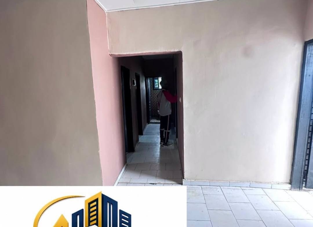 Appartement moderne neuf 3 chambres à louer, Bertoua Nkolbikon