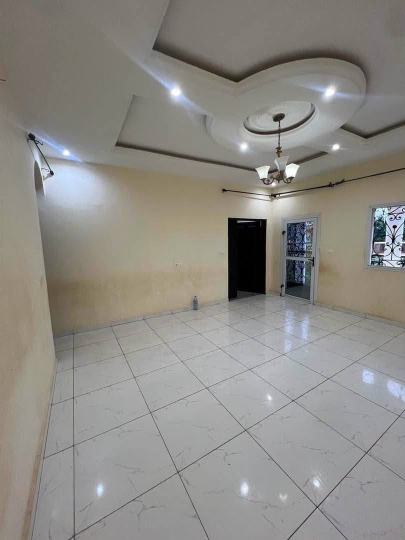 43670- Appartement moderne de 2 chambres, rond point Damas
