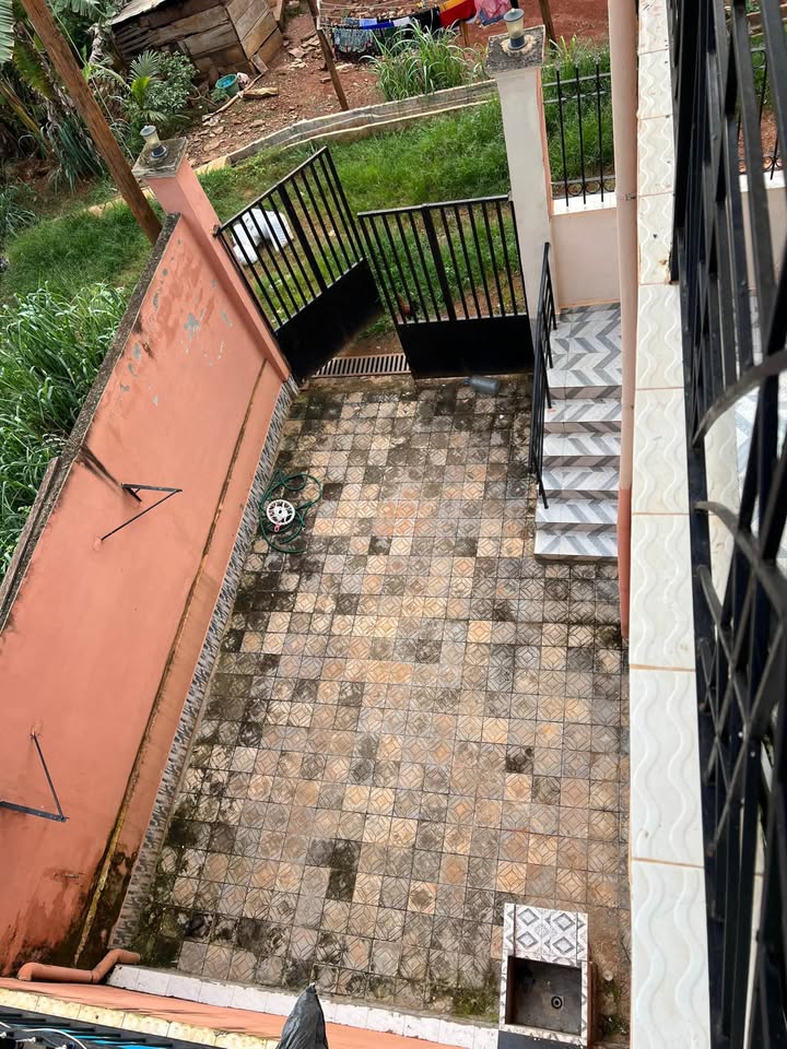 Appartement spacieux de 3 chambres, Yaoundé Nkolfoulou