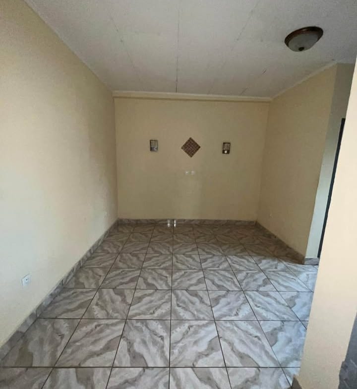 Appartement spacieux de 3 chambres, Yaoundé Nkolfoulou
