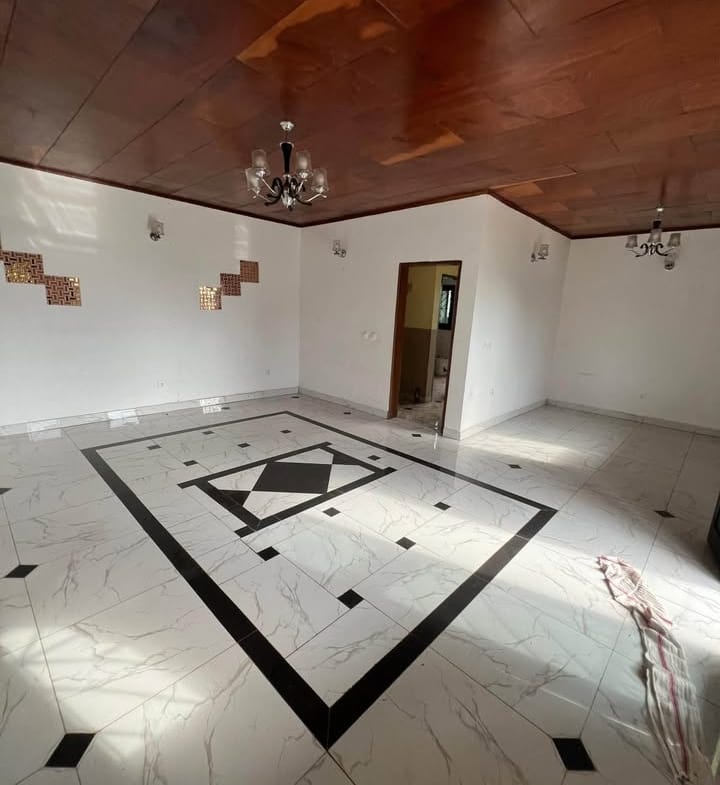 Appartement spacieux de 3 chambres, Yaoundé Nkolfoulou