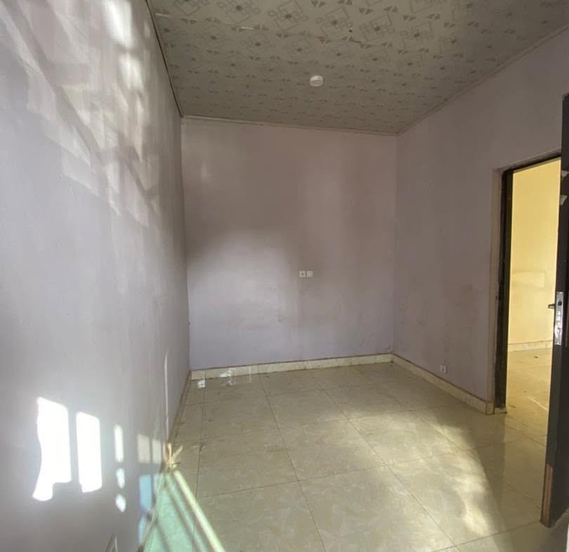 Magnifique studio disponible dans un camp à Garoua Djamboutou