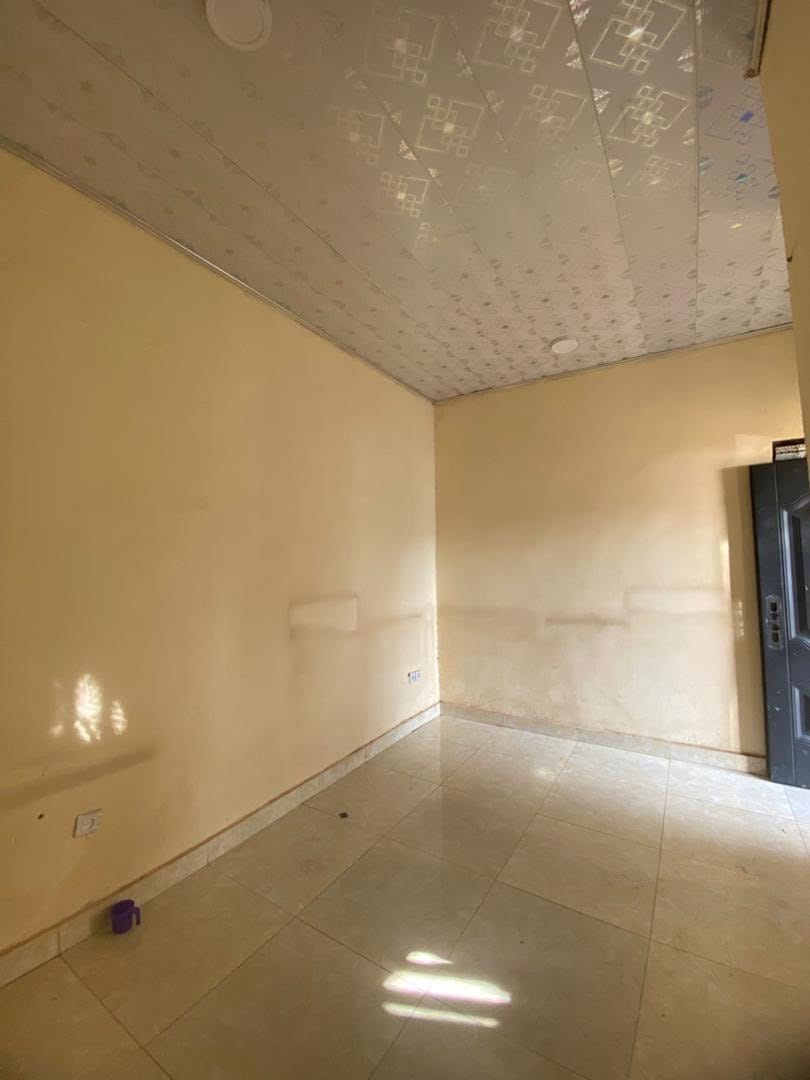 Magnifique studio disponible dans un camp à Garoua Djamboutou
