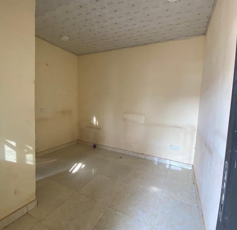 Magnifique studio disponible dans un camp à Garoua Djamboutou