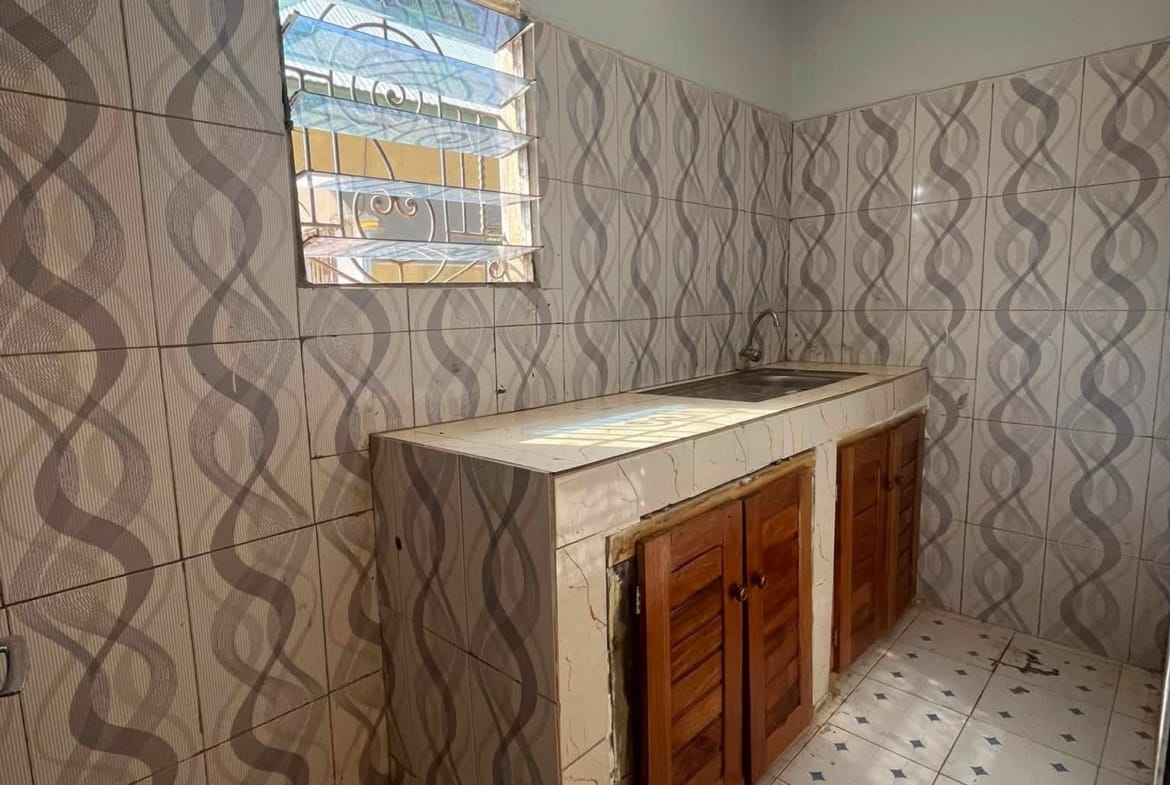 magnifique studio disponible au Camp chinois à Garoua
