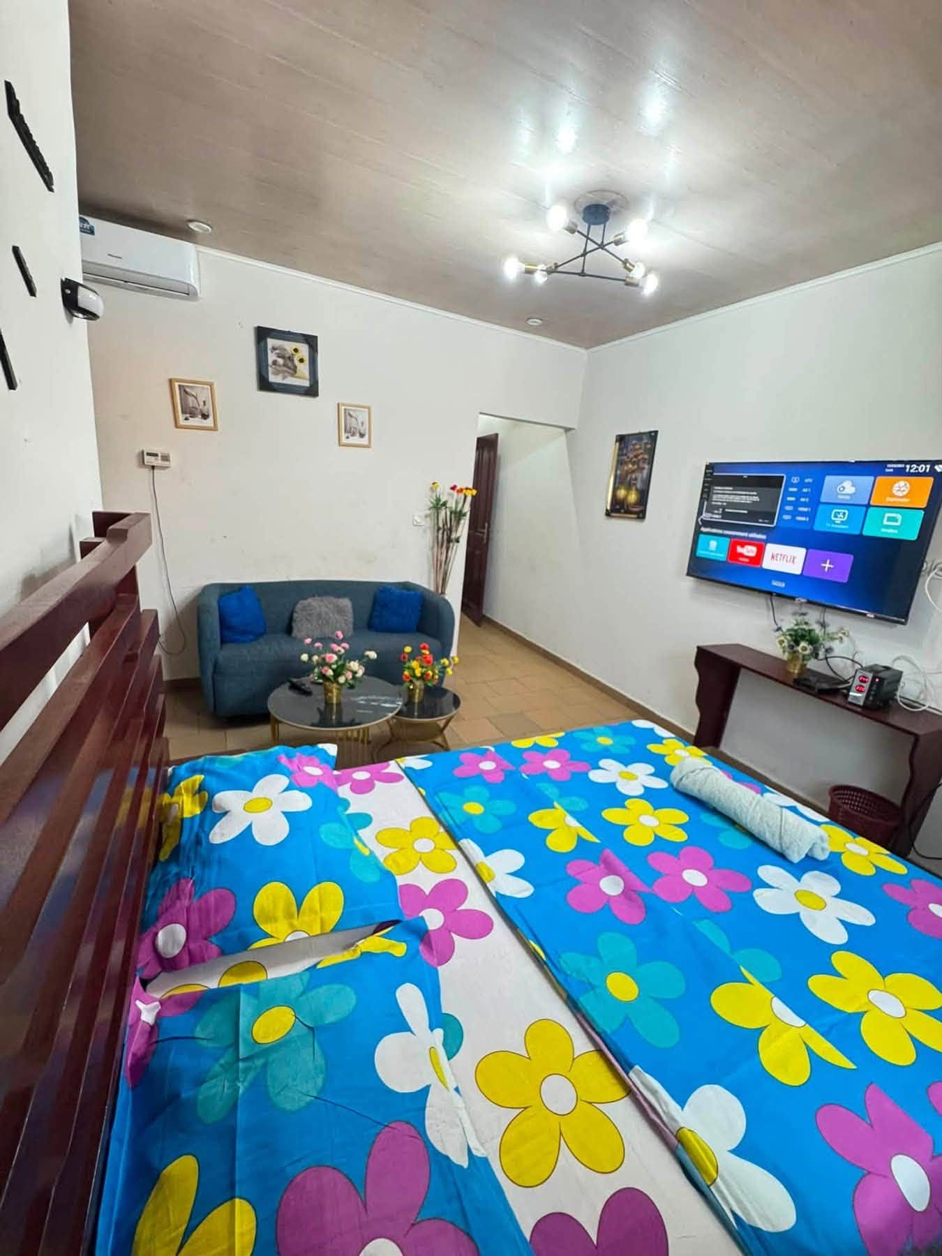 Chambre meublée de charme à Mvog-Mbi Coron