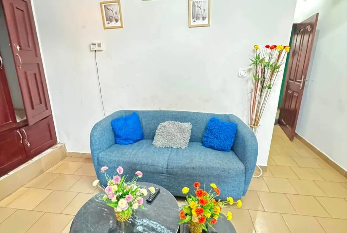 Chambre meublée de charme à Mvog-Mbi Coron