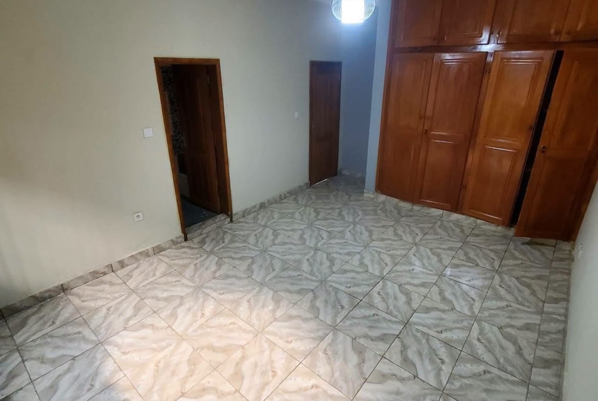 APPARTEMENT NEUF DE STANDING À LOUER, DOUALA MAKEPE