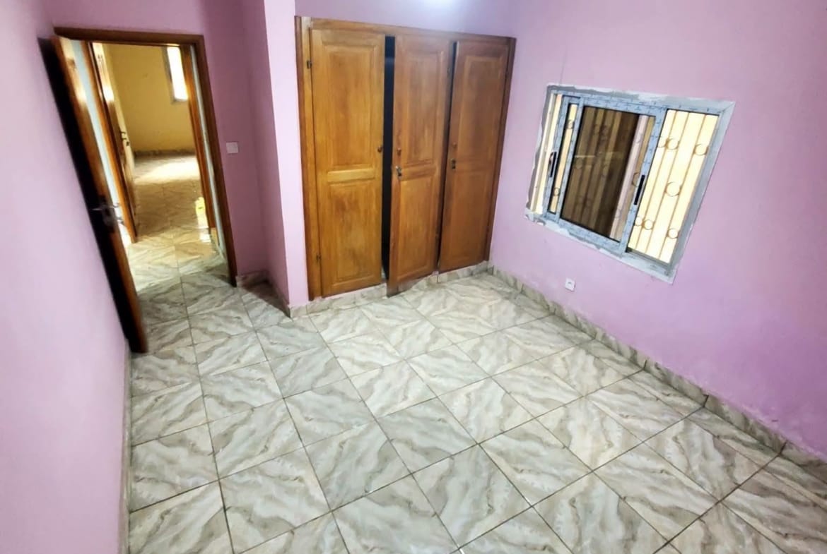 APPARTEMENT NEUF DE STANDING À LOUER, DOUALA MAKEPE