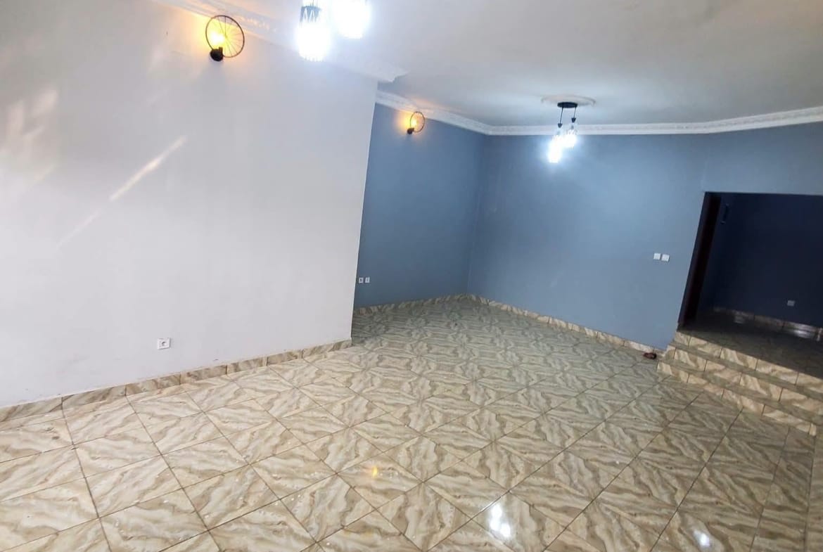 APPARTEMENT NEUF DE STANDING À LOUER, DOUALA MAKEPE