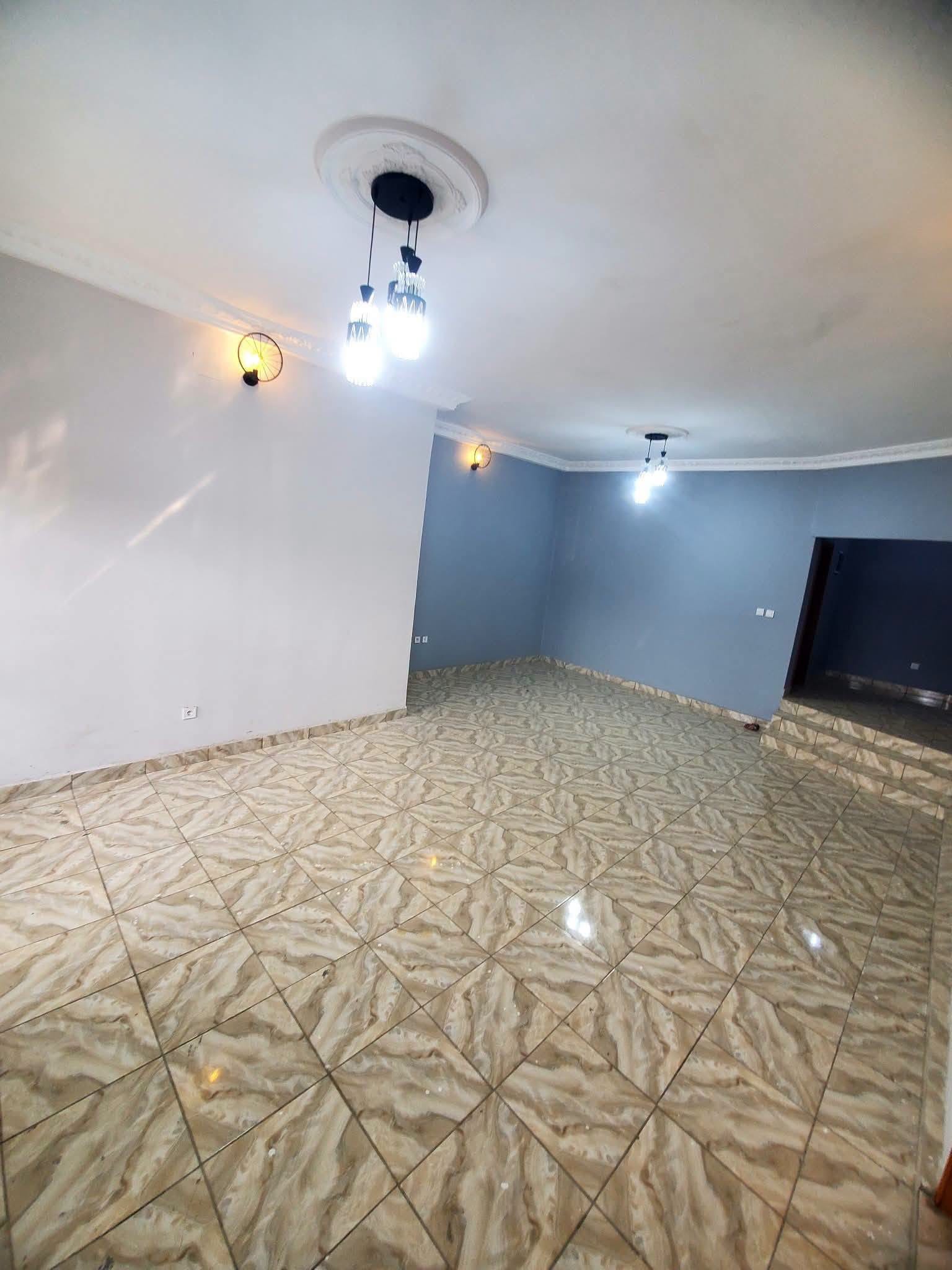 APPARTEMENT NEUF DE STANDING À LOUER, DOUALA MAKEPE