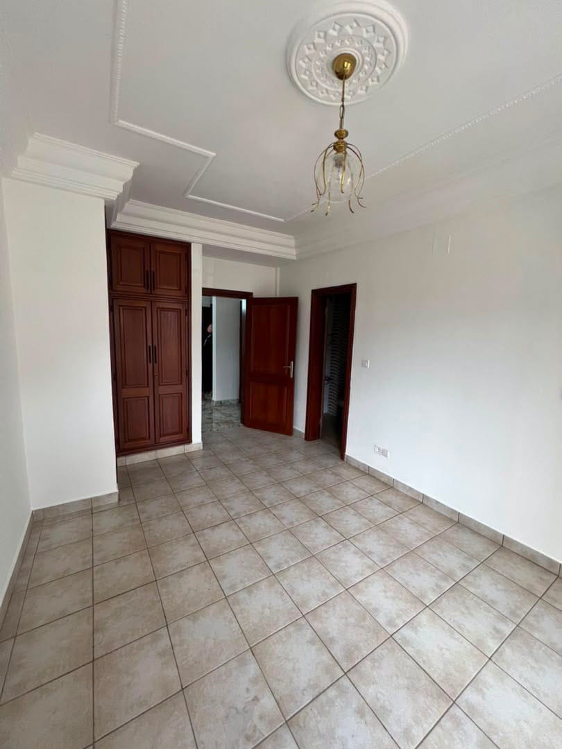 LSSIM_appart_bastos_080726_chb1 APPARTEMENT HAUT STANDING À LOUER, YAOUNDÉ BASTOS