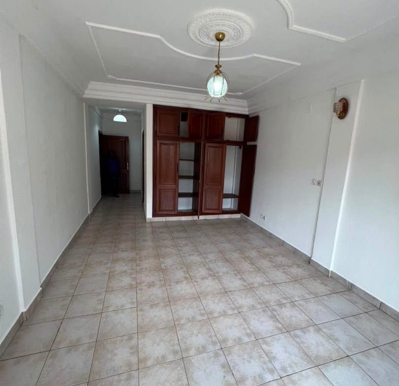 APPARTEMENT HAUT STANDING À LOUER, YAOUNDÉ BASTOS