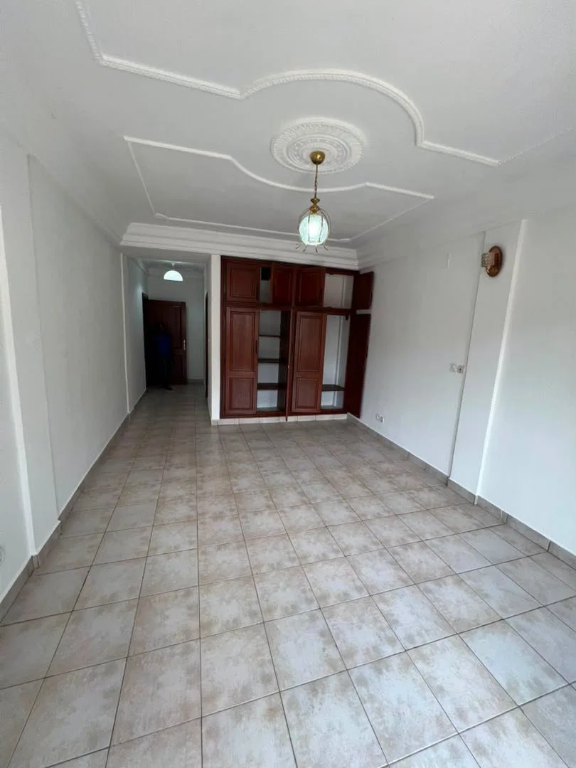 APPARTEMENT HAUT STANDING À LOUER, YAOUNDÉ BASTOS