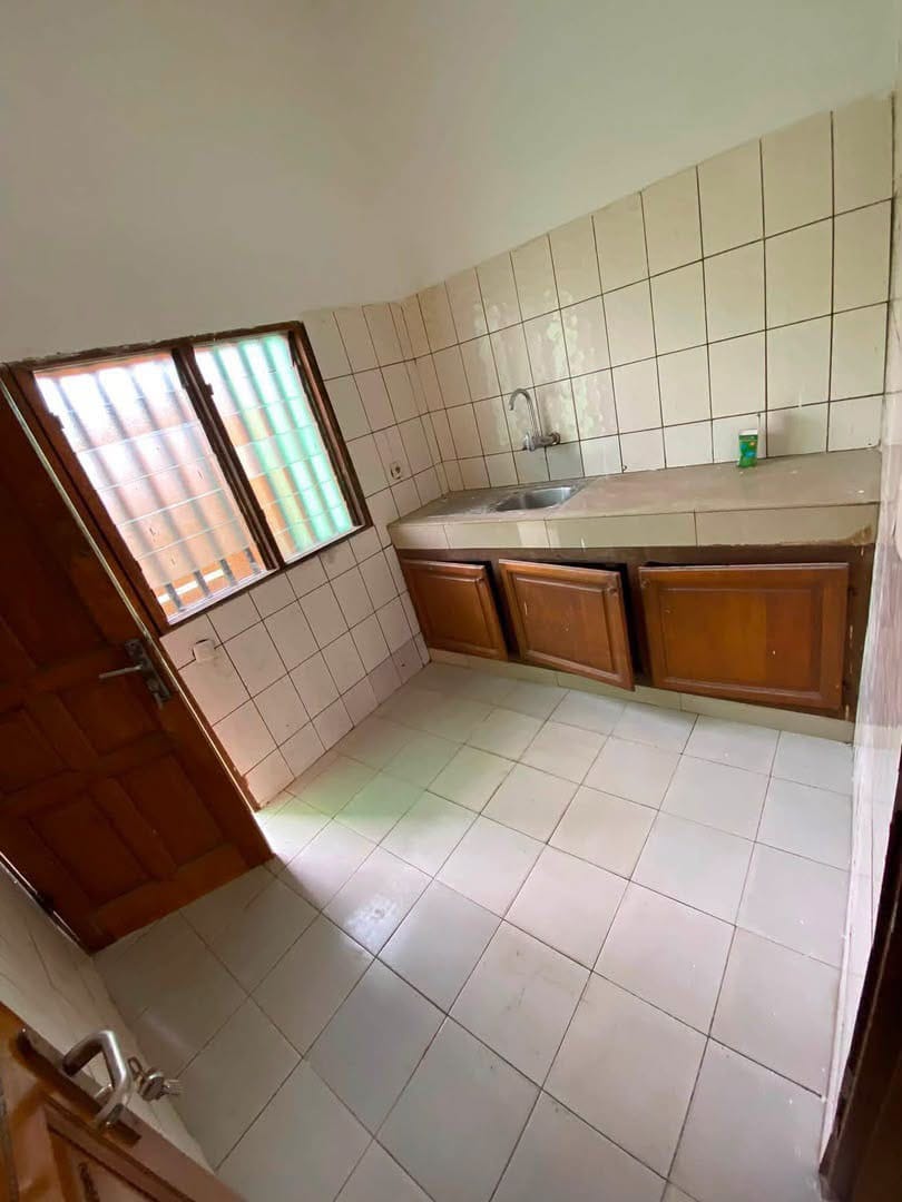 TRÈS BEL APPARTEMENT À LOUER, LYCÉE BILINGUE D’ESSOS