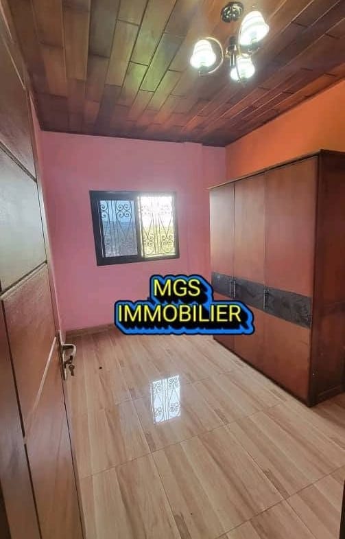 Studio moderne à louer à Bafoussam Quartier Haoussa