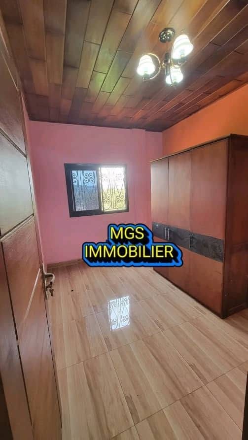 Studio moderne à louer à Bafoussam Quartier Haoussa