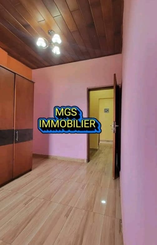 Studio moderne à louer à Bafoussam Quartier Haoussa