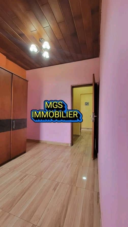 Studio moderne à louer à Bafoussam Quartier Haoussa