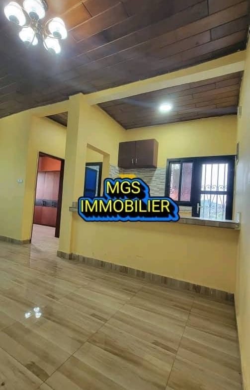 Studio moderne à louer à Bafoussam Quartier Haoussa