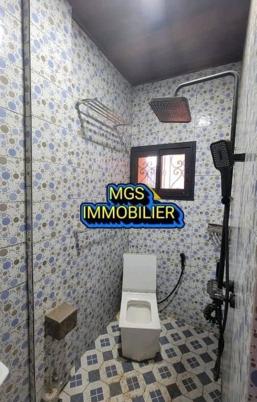 Studio moderne à louer à Bafoussam Quartier Haoussa