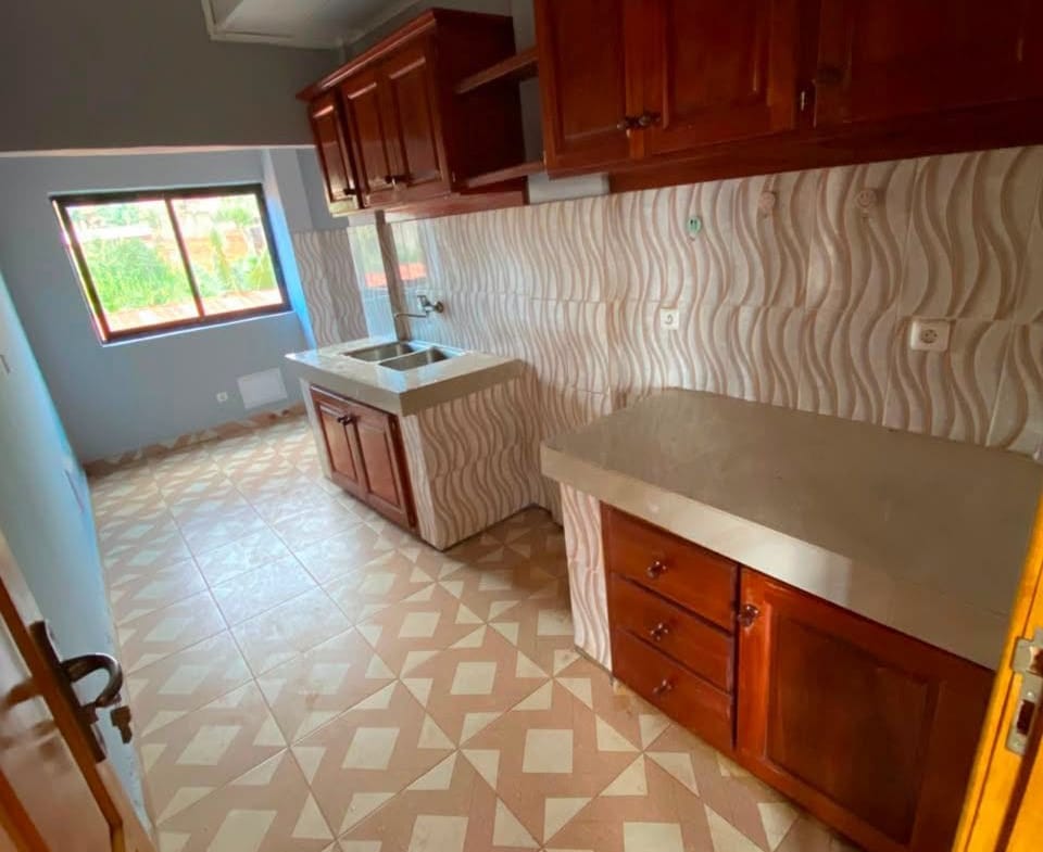 Appartement moderne de 3 chambres à louer, Ngousso Yaoundé