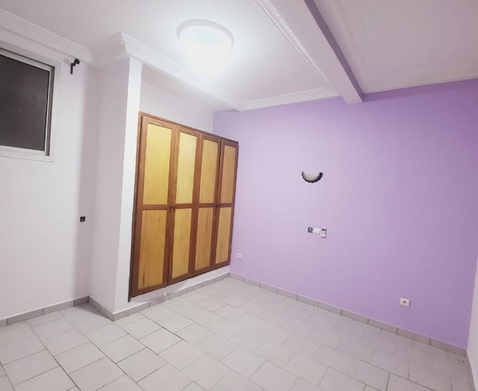 Bel appartement climatisé à louer après Maurivanas