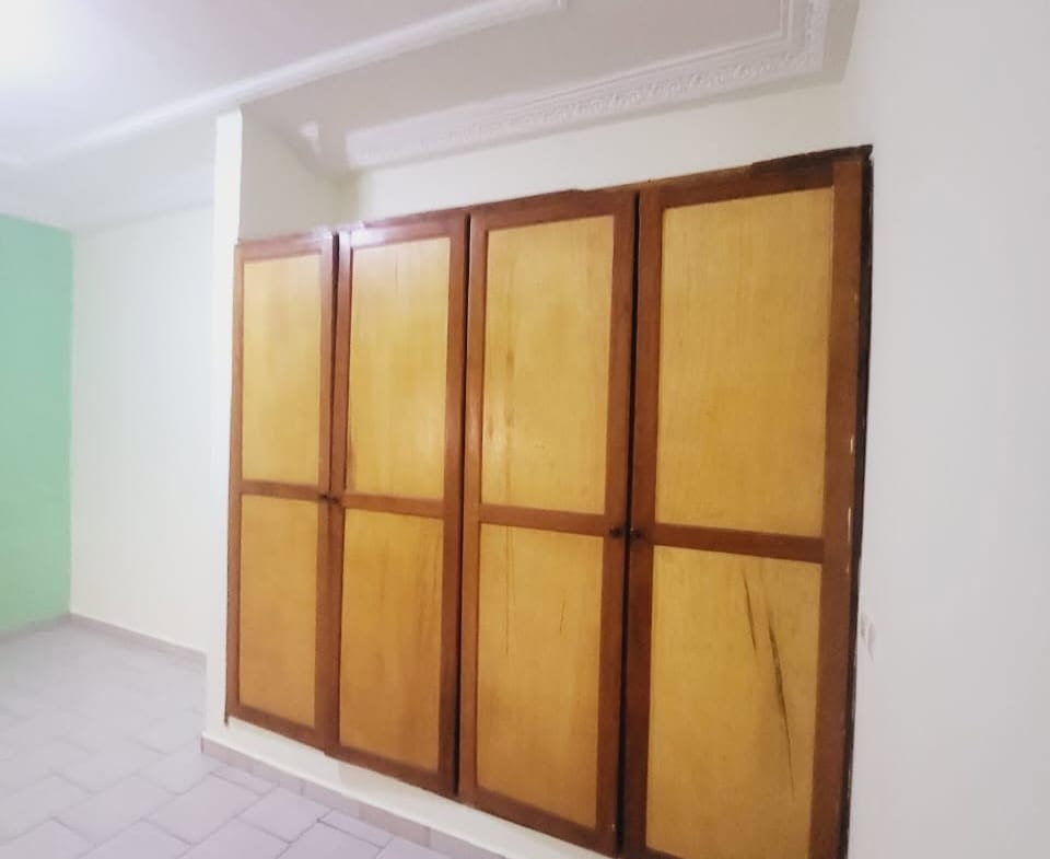 Bel appartement climatisé à louer après Maurivanas