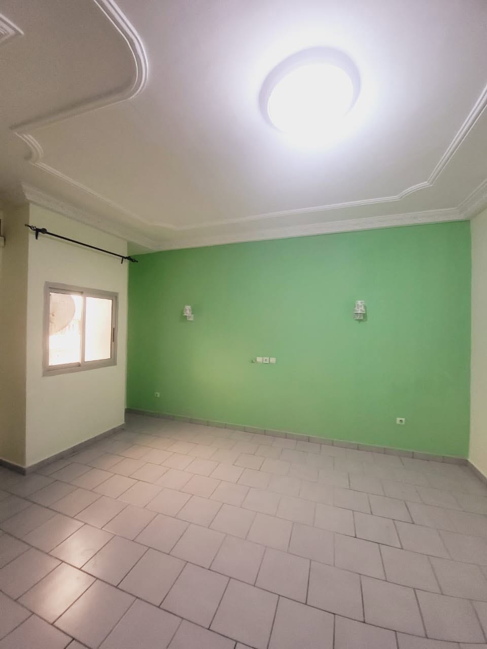Bel appartement climatisé à louer après Maurivanas