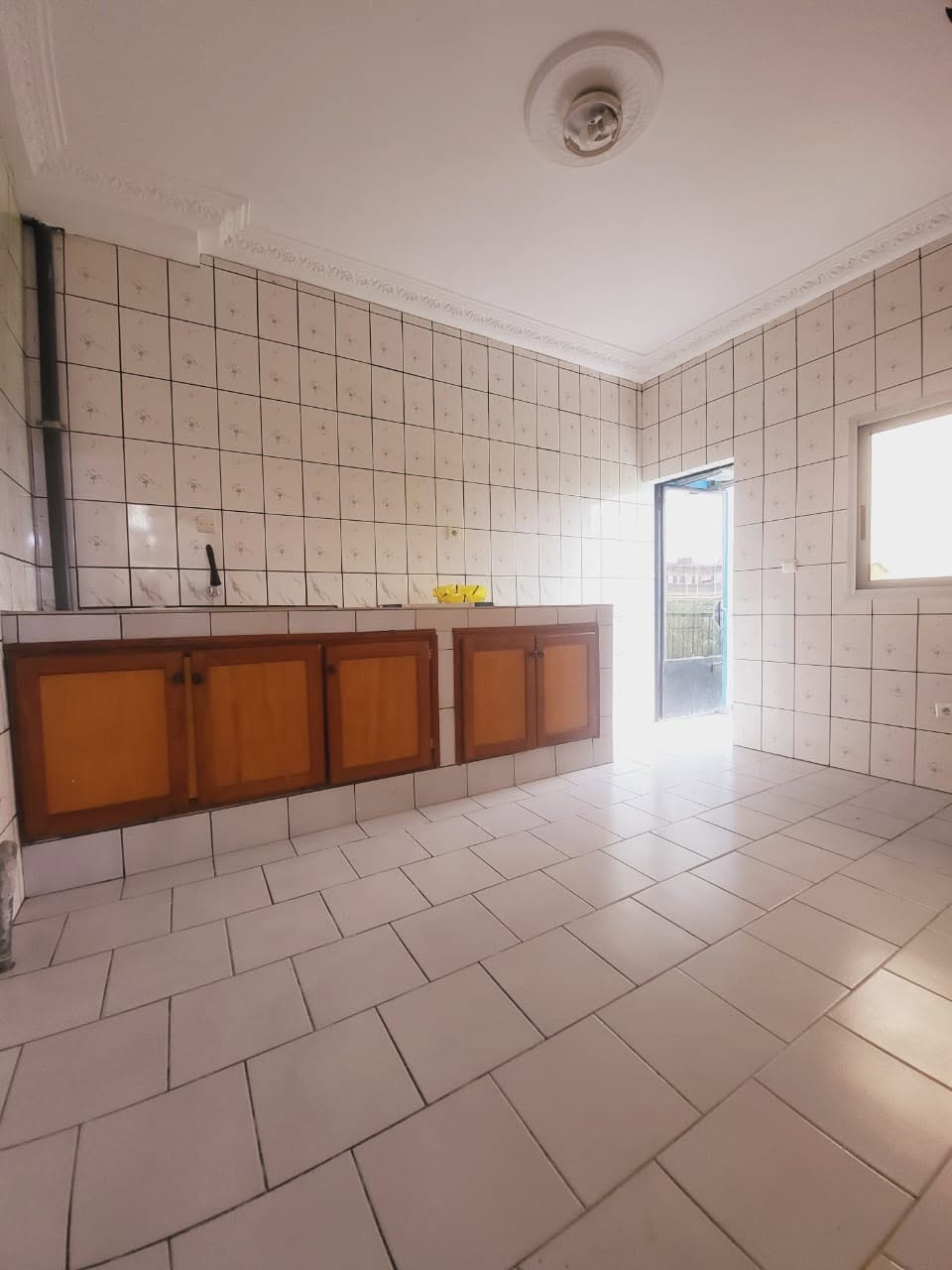 Bel appartement climatisé à louer après Maurivanas